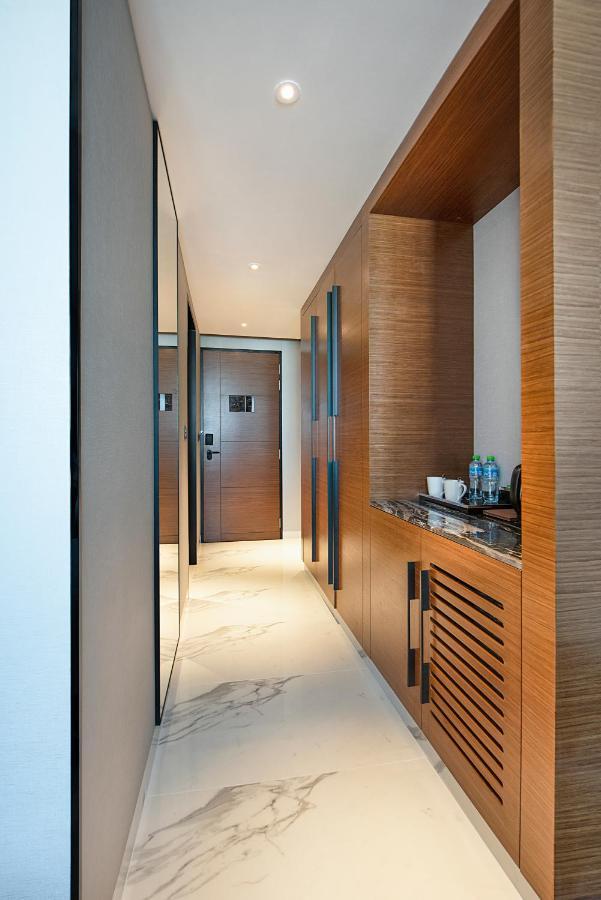 Asiana Grand Hotel Dubaj Exteriér fotografie A room at the hotel
